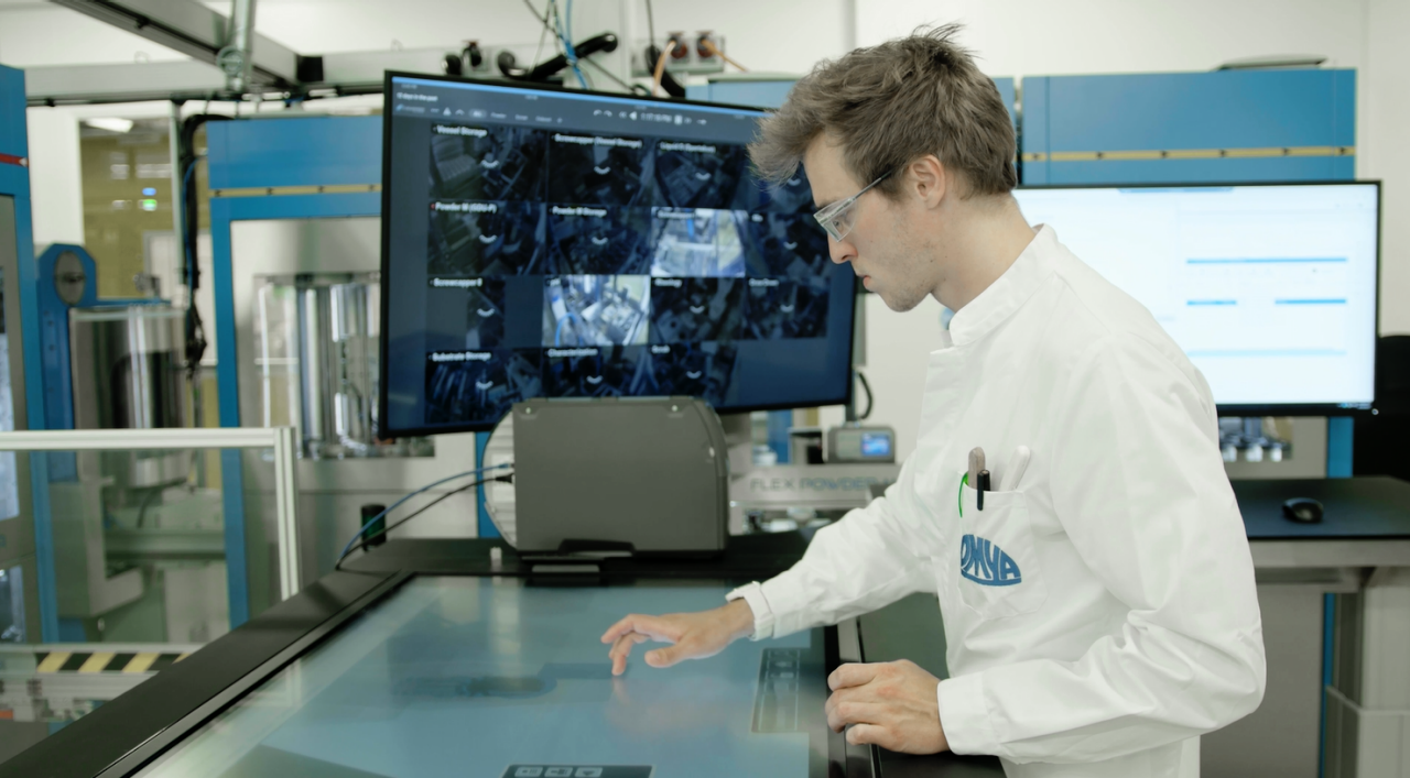 P&C_Lab_Flexshuttle_workstation.png